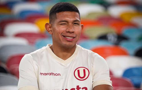 Edison Flores jugará en la 'U' hasta fines del 2024.