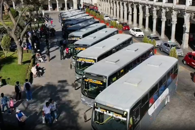 Cerro Colorado: 11 nuevas unidades de transporte público 