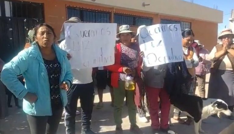 Cerro Colorado: Vecinos de Apipa sector XI exigen mayor seguridad y luz definitiva