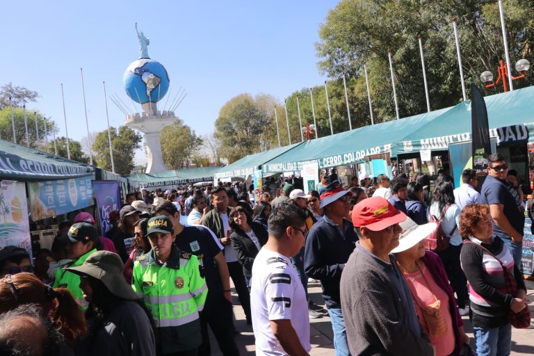 Gran acogida del público en el VII Festival Regional del Ceviche en la Plaza Las Américas