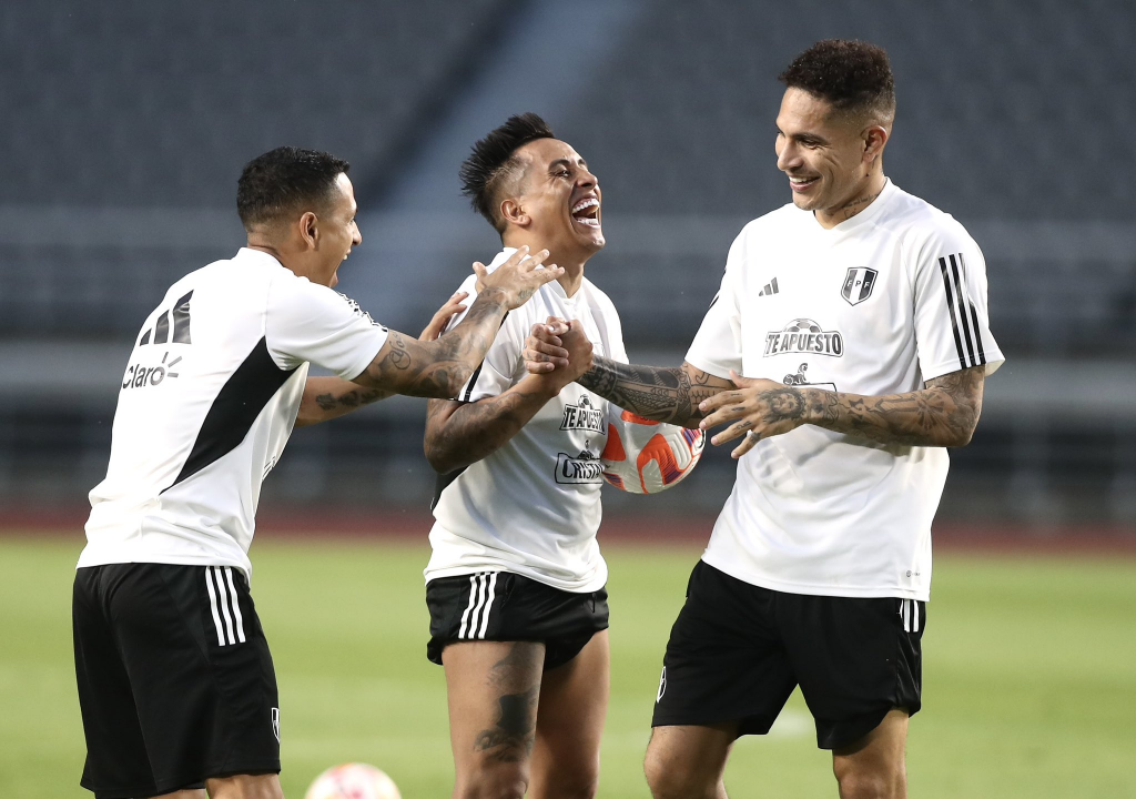 Foto: Selección Peruana - Paolo Guerrero podría ir desde el arranque ante Corea del Sur ante la ausencia de Gianluca Lapadula.