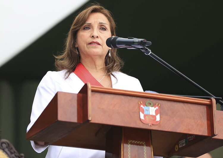 Perú Libre ya inició la recolección de firmas para moción de vacancia contra Dina Boluarte