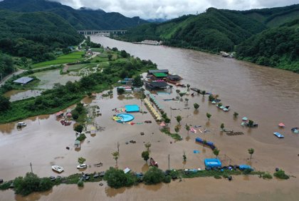 Corea del Sur: Lluvias torrenciales dejan 46 muertos, 14 de ellos ahogados en un túnel