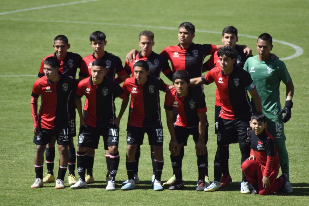 Equipo de FBC Melgar ante Sporting Cristal en la fecha 9 del Torneo de Promoción y Reservas.