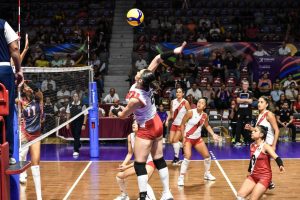 Selección Peruana de Vóleibol Femenina ante República Dominicana.