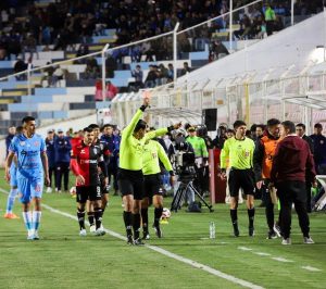 Jordi Espinoza fue el árbitro principal del duelo entre Deportivo Garcilaso y FBC Melgar.