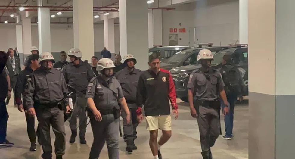 Sebastián Avellino, preparador físico de Universitario de Deportes, es acusado de actos racistas en Brasil.