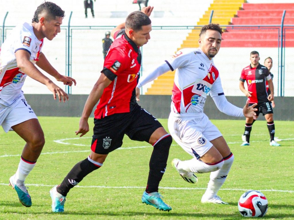 Melgar superó a Deportivo Municipal en Villa El Salvador.