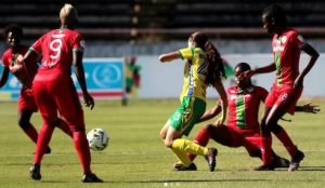Sara Vargas defendiendo la camiseta de Atlético Huila en 2022.