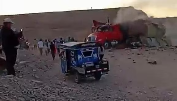 Tres heridos por explosión de camión cisterna en Majes