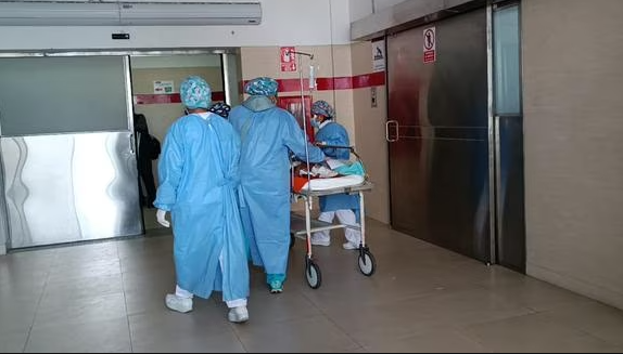 Estudiante hospitalizado de urgencia tras incidente con lapicero en el colegio