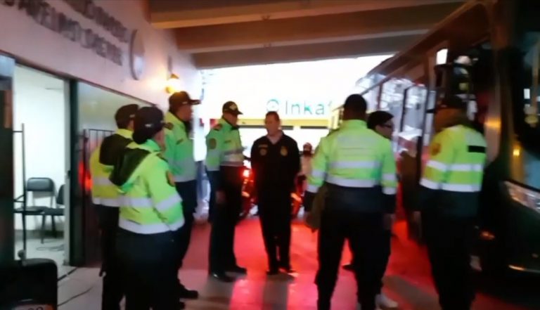 Al menos 60 detenidos deja operativo policial ‘Amanecer Seguro’ en los mercados de Río Seco y Andrés Avelino Cáceres 