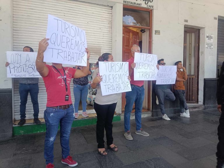 Tercera toma de Lima: Empresas de turismo salieron con carteles a rechazar las protestas de hoy