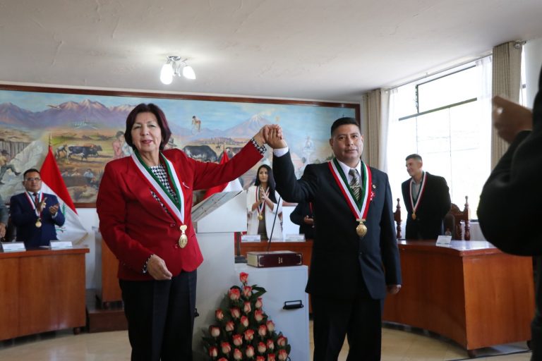 Gina García de Rodríguez juramentó como nueva alcaldesa de Cerro Colorado