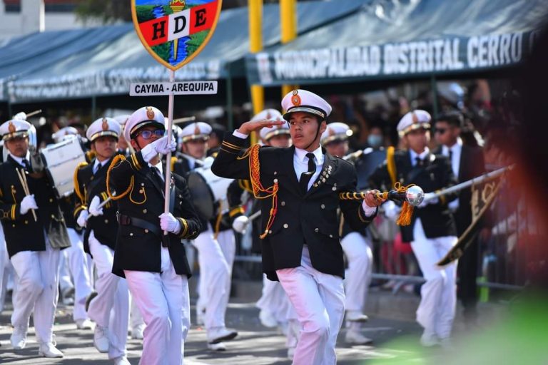 Gran Desfile Militar: Conoce que colegios campeones de Arequipa participarán y que calles se cerrarán mañana