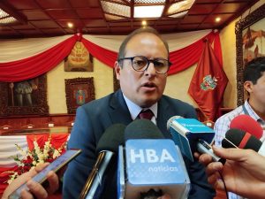 Jefe de la Oficina Defensorial de Arequipa, Ángel Manrique, pide díalogo para superar la crisis en el país FOTO: Katherine Chipana