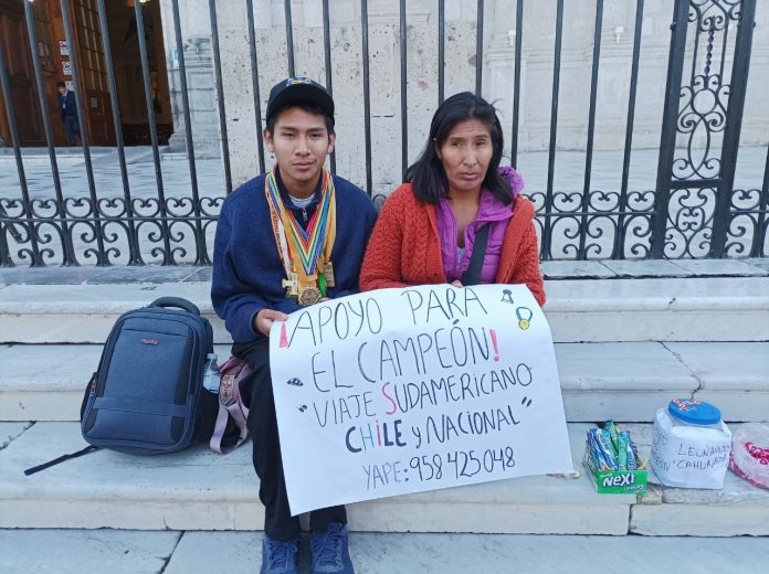 Leonardo Cahuapaza, necesita nuestro apoyo para viajar al Sudamericano de ajedrez en Chile FOTO: Rosa Cabanillas
