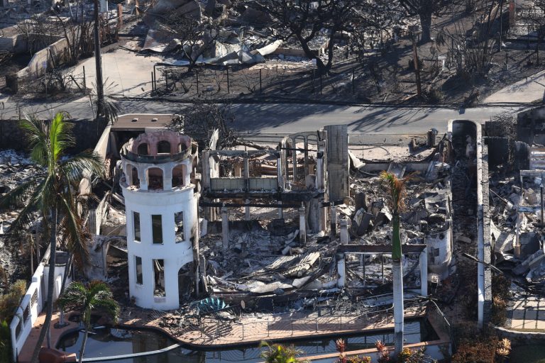 Devastadores incendios en Maui dejan 93 víctimas fatales y pérdidas millonarias