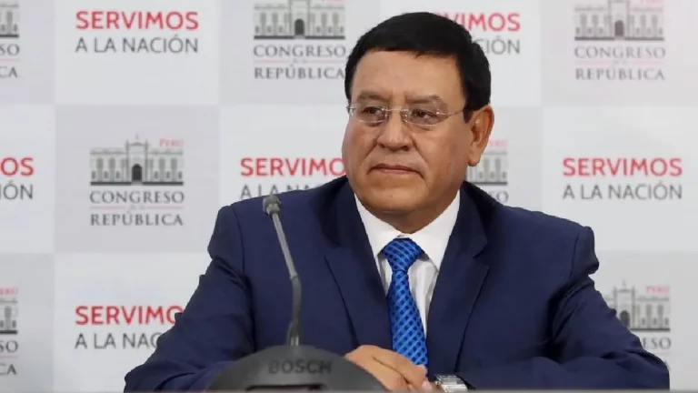 Comisión de Ética inicia investigación contra el presidente del Congreso, Alejandro Soto