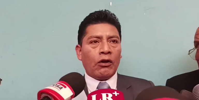 Alcalde de Puno pide que Gobierno y congresistas den un paso al costado