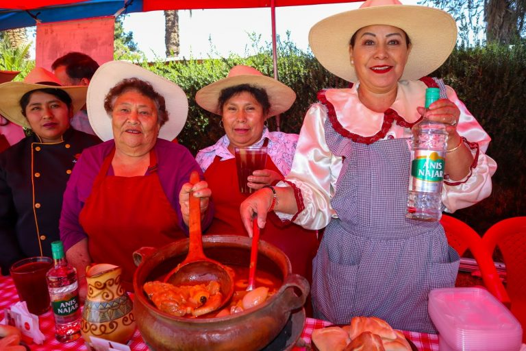 Cayma celebra el aniversario de Arequipa con la Entrada de Ccapo y festival del Adobo Caymeño