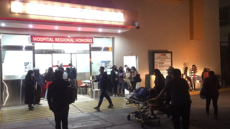 Accidente en la Panamericana Sur: Relación de heridos trasladados al hospital Honorio Delgado