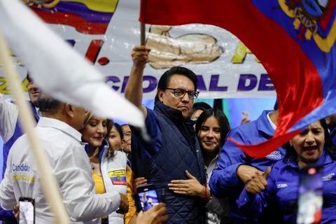 Candidato a la presidencia de Ecuador, Fernando Villavicencio, es asesinado a balazos tras mitin (VIDEO)