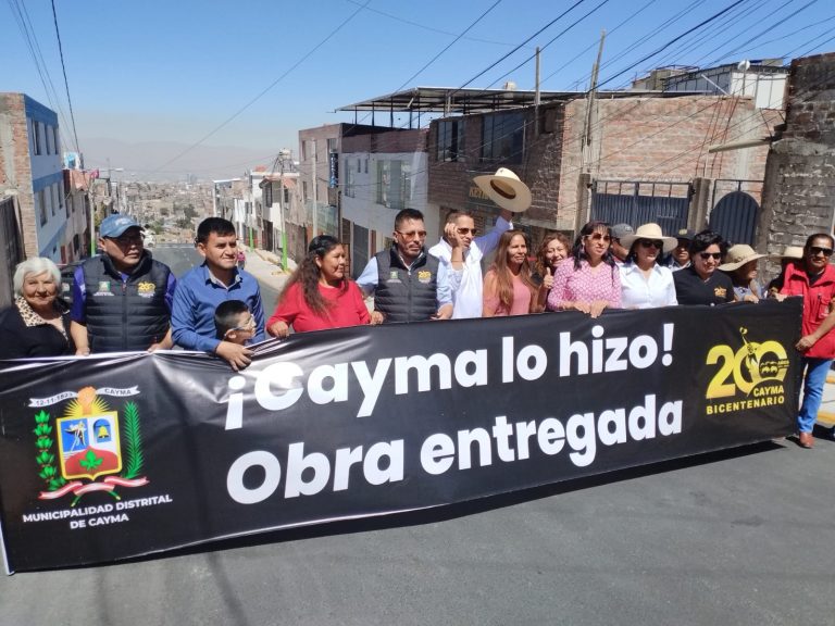 Cayma: Alcalde, Juan Carlos Linares, inauguró la vía Cortaderas