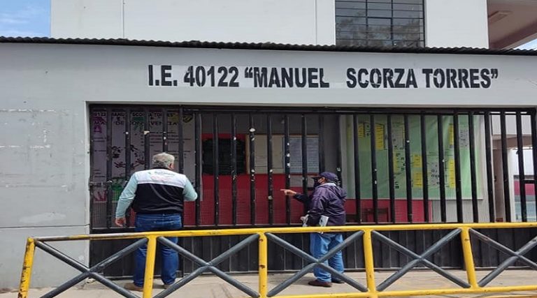 Padres de familia denuncian la presencia de ratas en el colegio Manuel Scorza de Cerro July