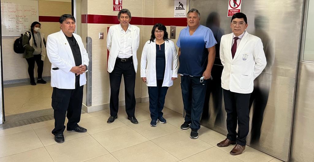 Nuevos médicos en el hospital regional Honorio Delgado Espinoza