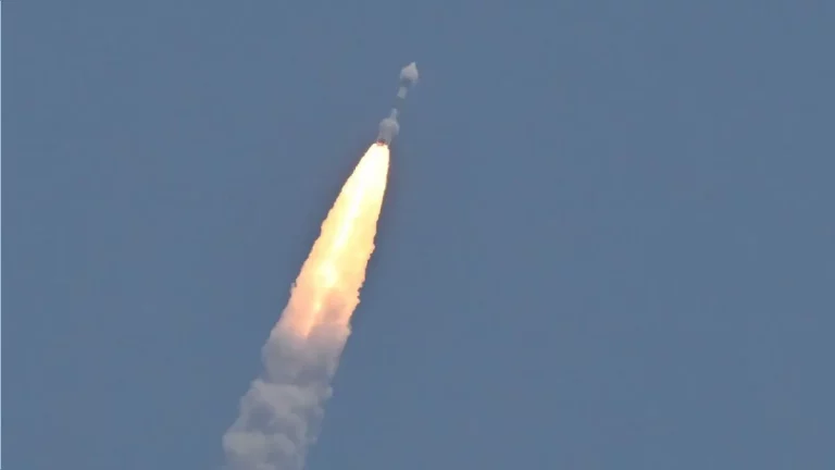 India avanza en su exploración espacial y ahora investigará al Sol