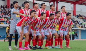 Equipo titular de nacional FBC frente a Aurora en Mollendo.