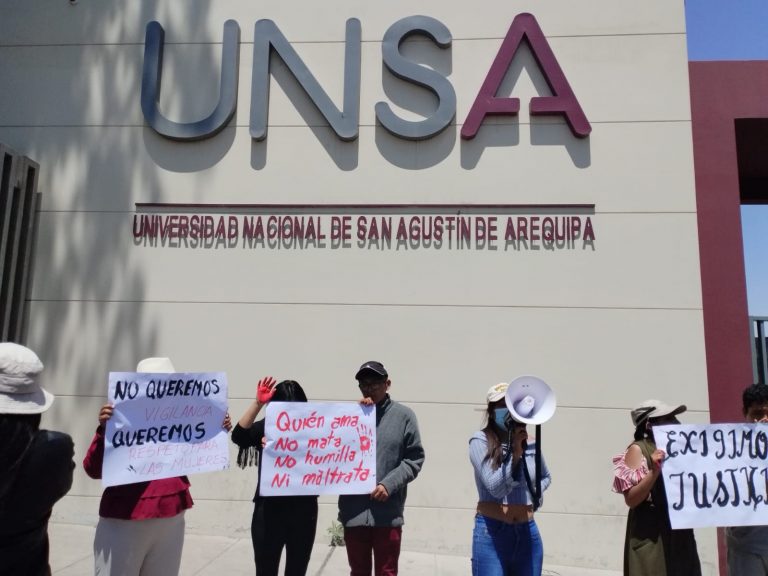 “Justicia para Ana Paola”: Estudiantes protestan en la UNSA y realizarán vigilia