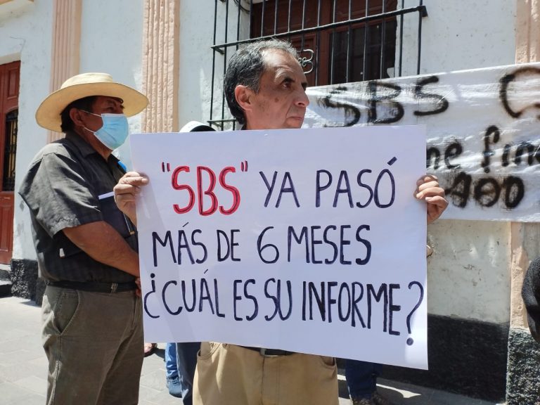 Socios de la Cooperativa Selva Alegre protestan exigen a la SBS que presente el informe para la devolución de sus ahorros