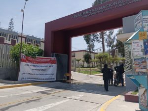 Docentes de la UNSA no levantarán huelga indefinida hasta llegar a un acuerdo con el Gobierno FOTO: Rosa Cabanillas / HBA Noticias