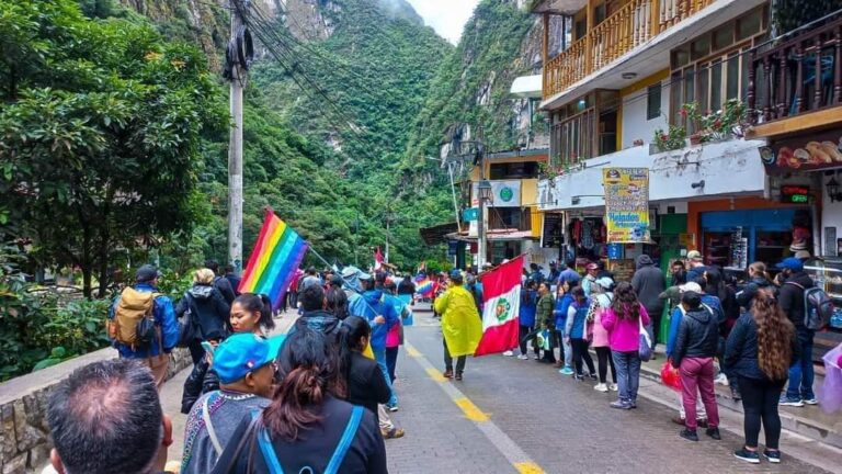 Anuncian paro indefinido en contra de venta online de entradas a Machu Picchu