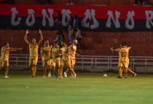 Celebraciones de jugadores de Cusco FC.