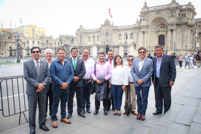 Sánchez por un lado y alcaldes por el otro. Autoridades divididas frente a crisis de inseguridad en Arequipa
