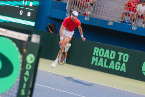 Nicolás Jarry venció a Juan Pablo Varillas en Copa Davis.