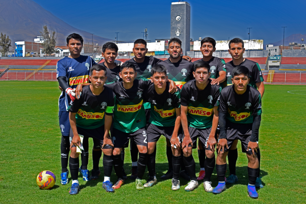 Equipo de Sportivo Huracancito en la Segunda División de Cercado en 2023. 