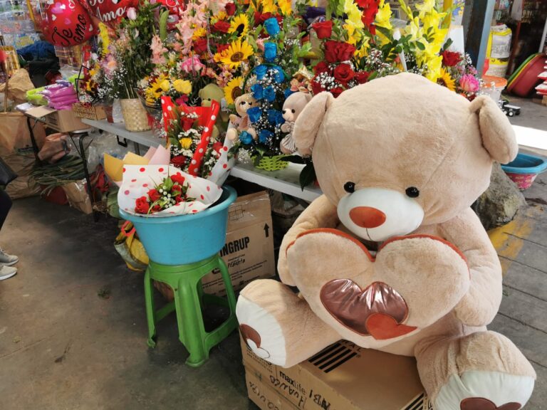 Conoce el precio de los arreglos florales por San Valentín desde el Río Seco