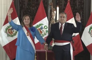 Gustavo Adrianzén descartó que Dina Boluarte renuncie tras allanamiento a su vivienda