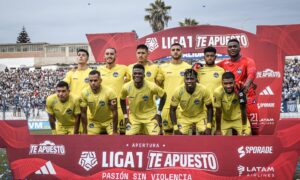 Equipo titular de Comerciantes Unidos ante Alianza Lima.