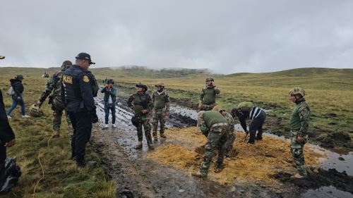 Apurímac: Destruyen pista de aterrizaje clandestina utilizada por narcotraficantes