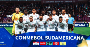 Equipo titular de Deportivo Garcilaso en su visita a Argentina.