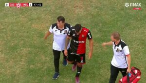 Brian Blando salió lesionado en el duelo entre FBC Melgar y Atlético Grau en Sullana.