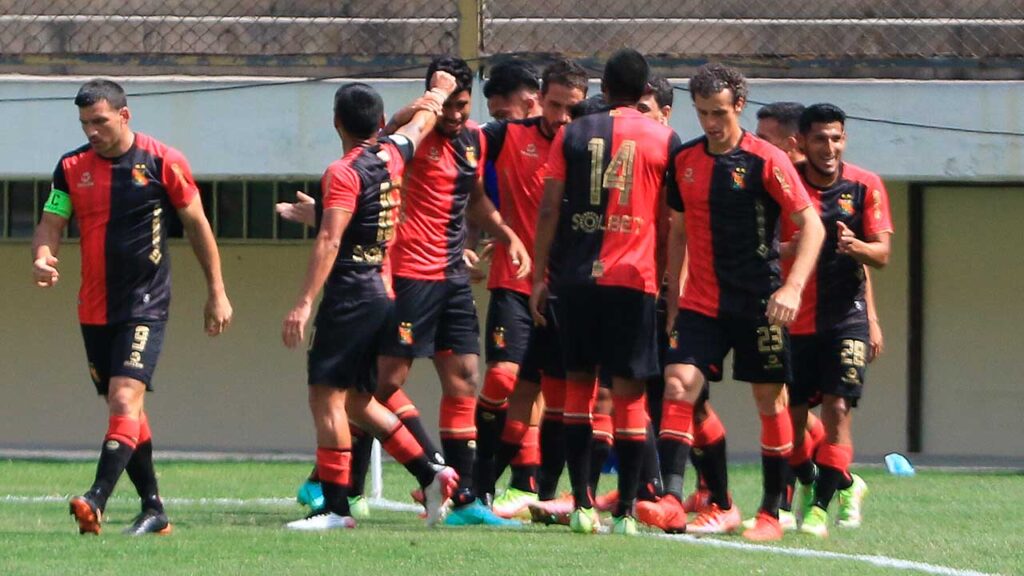 Paolo Reyna registró el último gol de tiro libre de FBC Melgar.