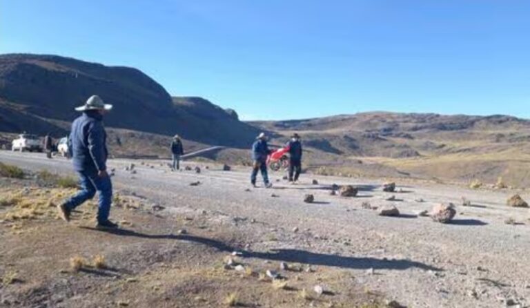Cusco: Pobladores acatan huelga indefinida en contra de la minera Las Bambas