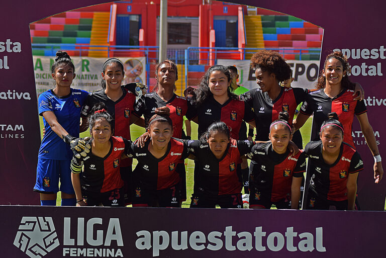 Equipo Titular de FBC Melgar ante Killas en Arequipa.