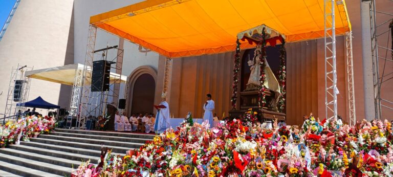 Más de 200 mil peregrinos llegaron al Santuario de la Virgen de Chapi